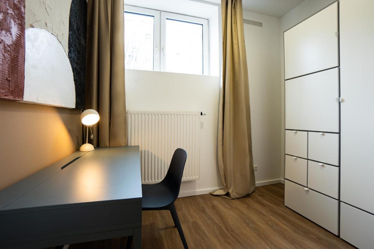 Stylish Apartment With Dedicated Working Space And Super King-Size Bed Located Between City Centre And Donau River Wina Bagian luar foto