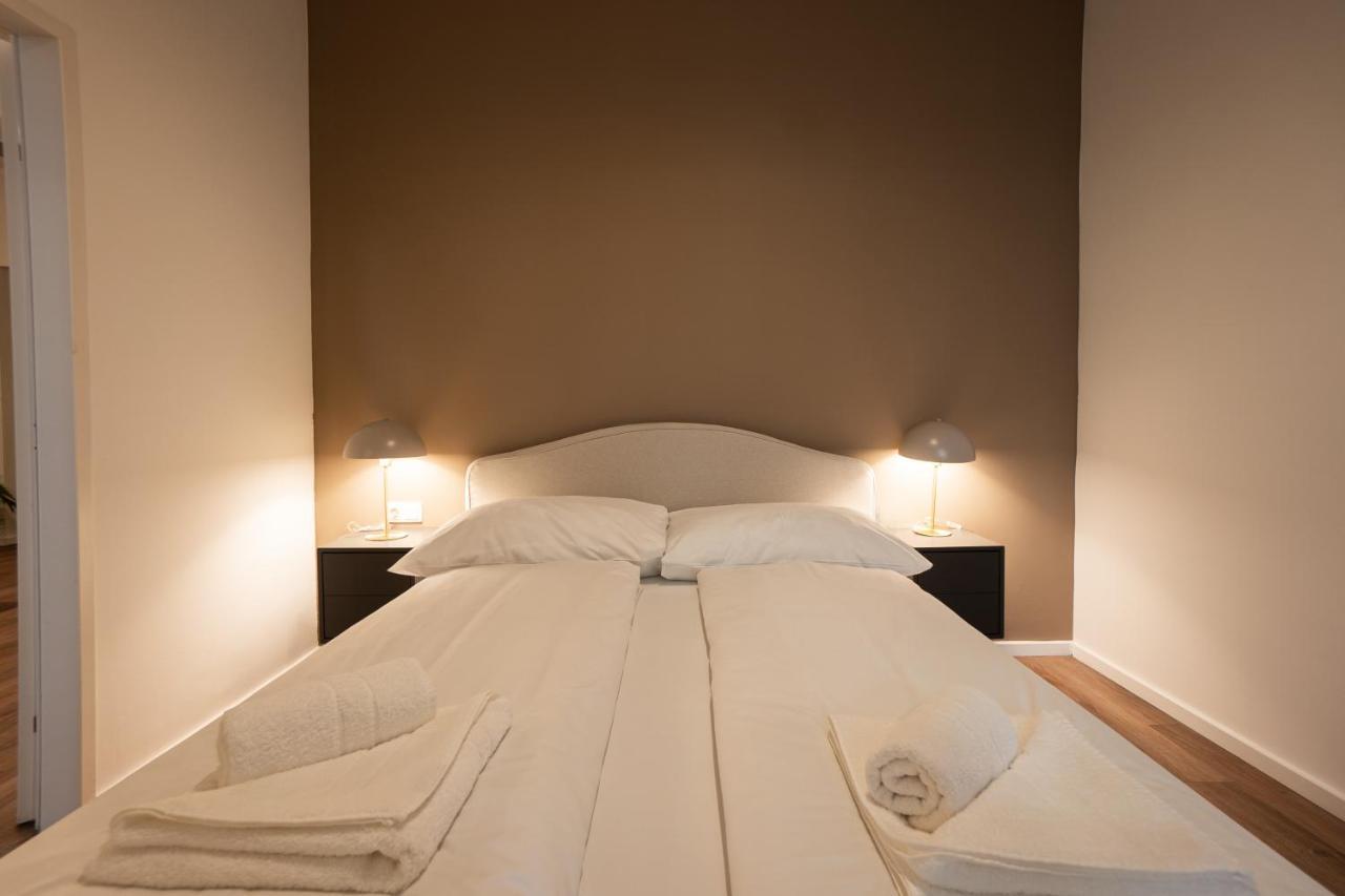 Stylish Apartment With Dedicated Working Space And Super King-Size Bed Located Between City Centre And Donau River Wina Bagian luar foto